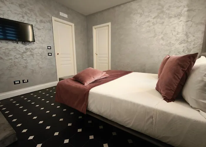 Profumo Maison Colosseo בית הארחה 4*