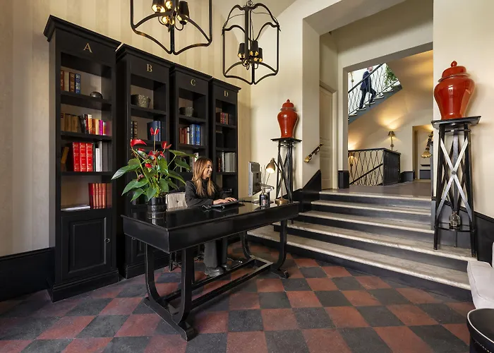 בית הארחה Profumo Maison Colosseo 4*