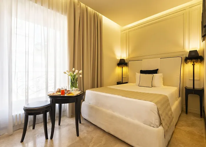 Profumo Maison Colosseo Affittacamere 4*