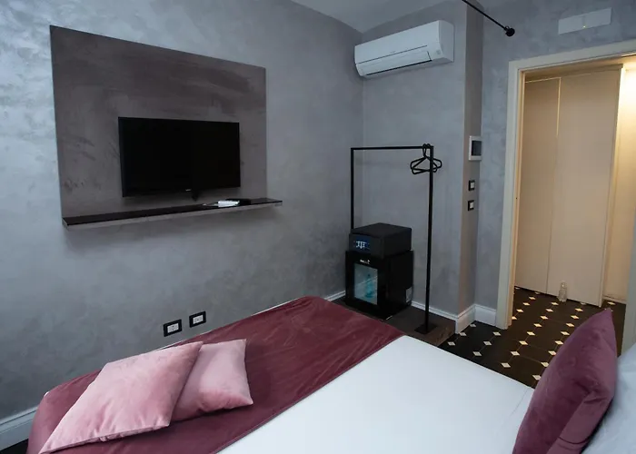 Profumo Maison Colosseo בית הארחה 4*